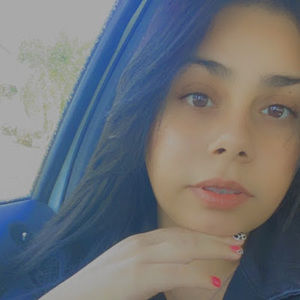 Meet your Posher, Caroline